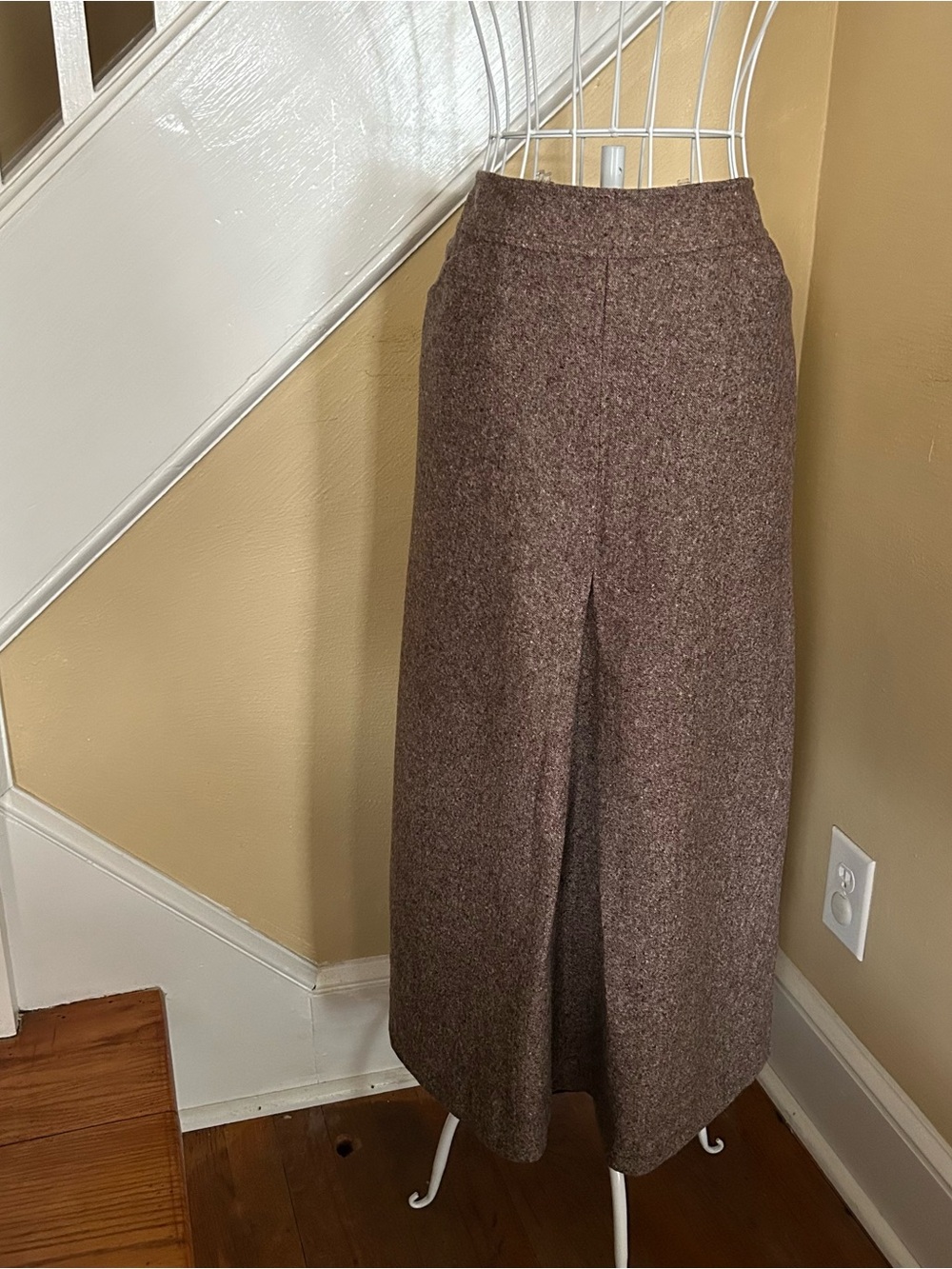 Dana Buchman Wool Brown Midi Skirt with Front Kick Pleat